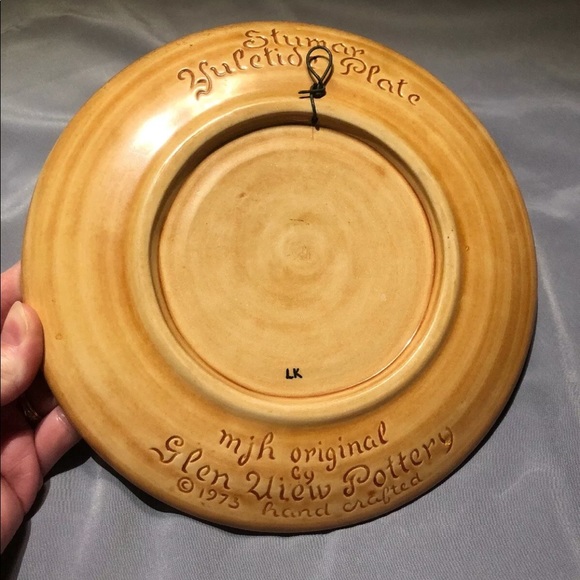 Glen View Pottery Wall Decor Glen View Pottery Yuletide Decorative